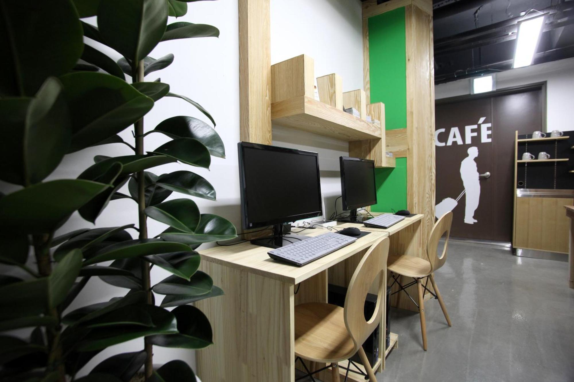 K-pop Station Hotel